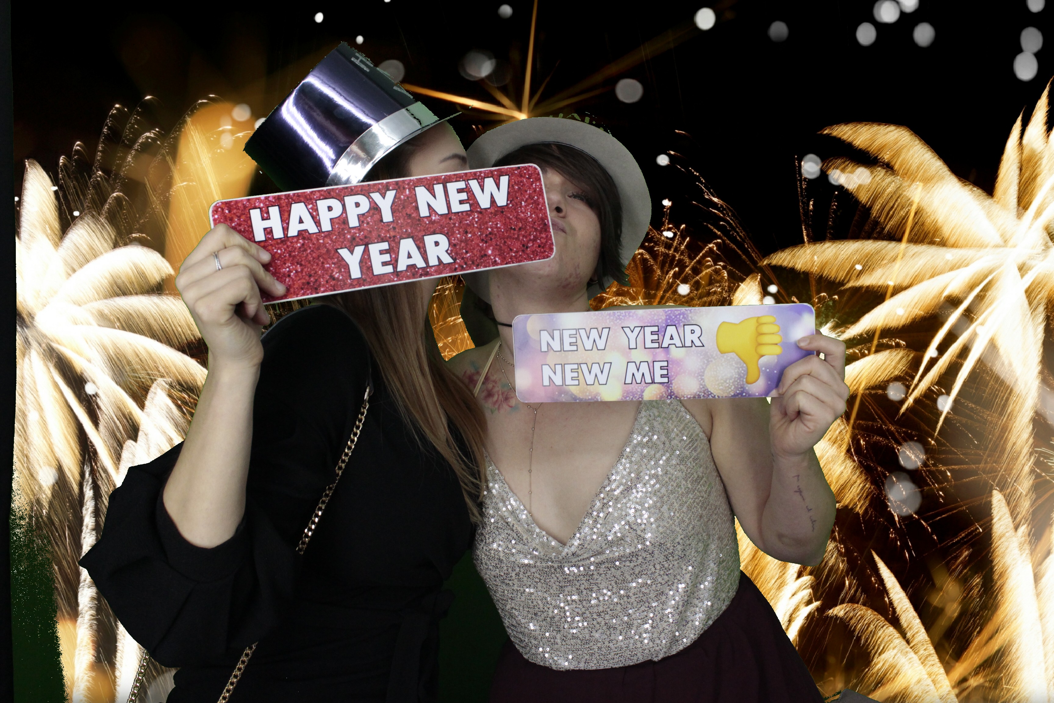 NYE Party | View more photos from the event at gallery.myphotoboothexperience.co.uk/u/MyPhotoBoothExperienceLtd/NYE-Party